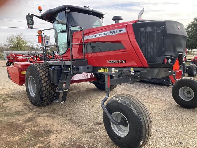 Image of Massey Ferguson WR235 equipment image 4