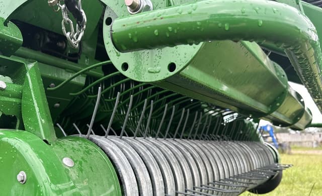 Image of McHale V8 950 equipment image 4