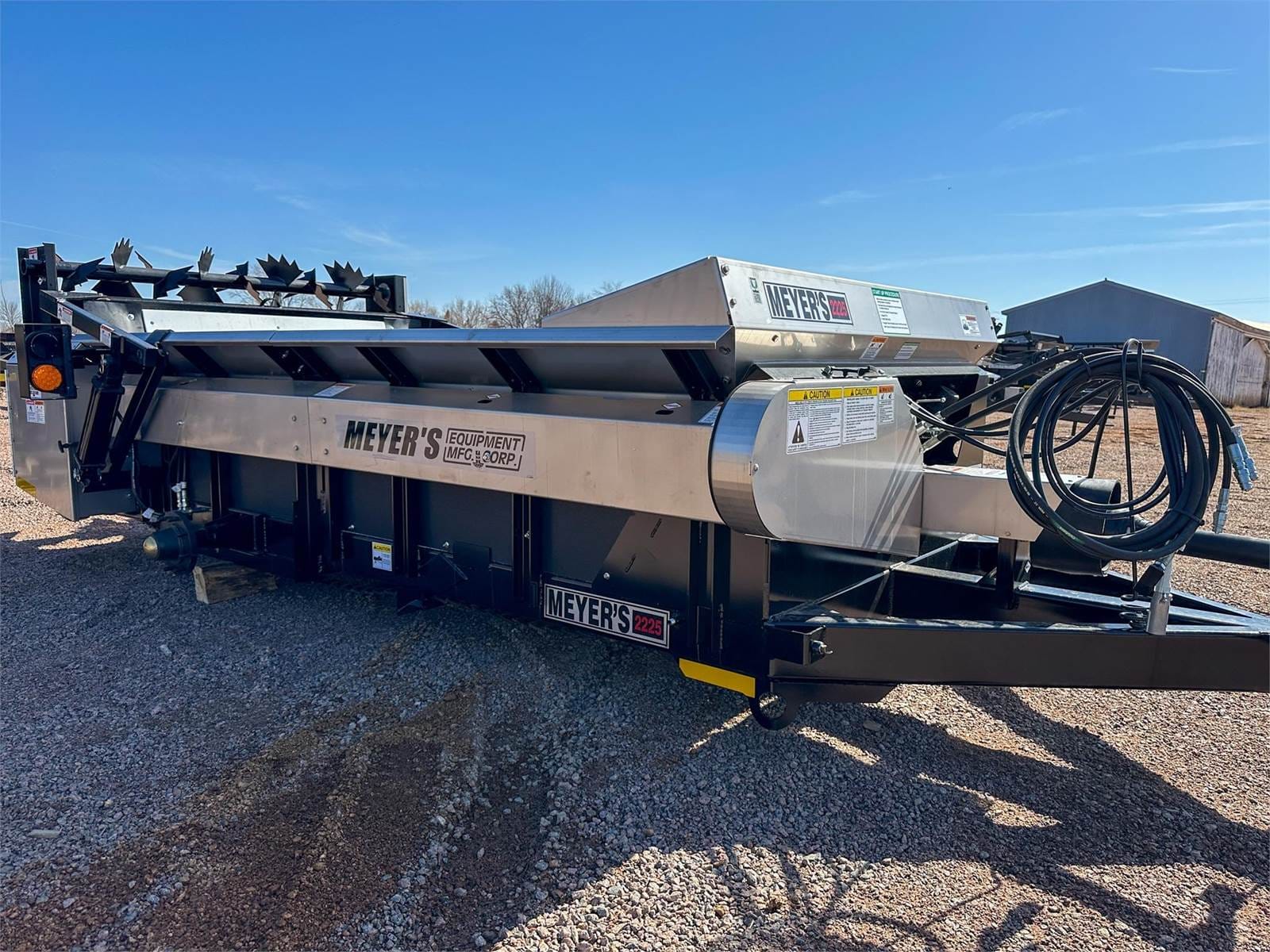 2024 Meyer's 2225 Equipment Image0