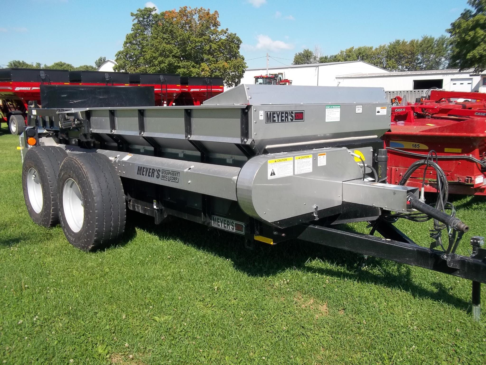 2024 Meyer's M3280 Equipment Image0