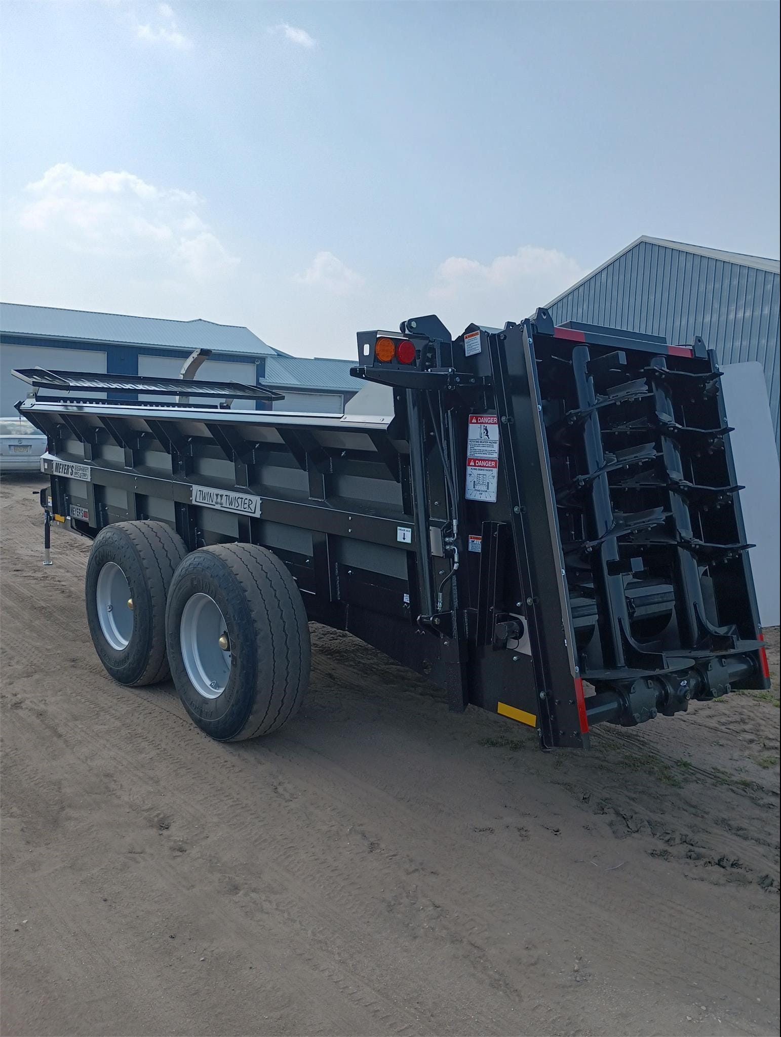 2024 Meyer's VB280 Equipment Image0