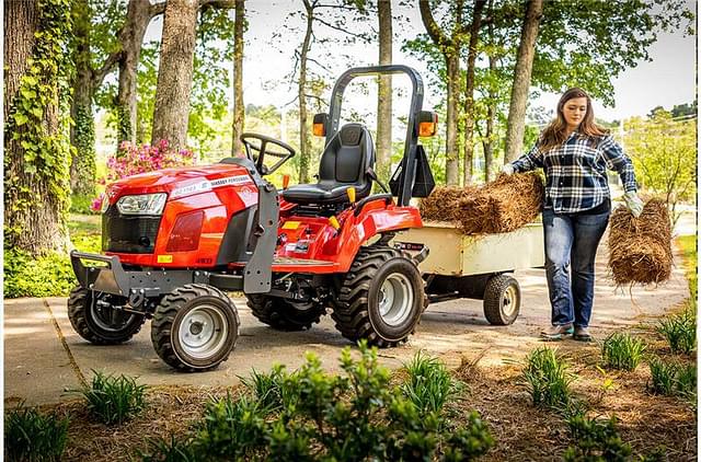 Image of Massey Ferguson GC1723EB equipment image 1