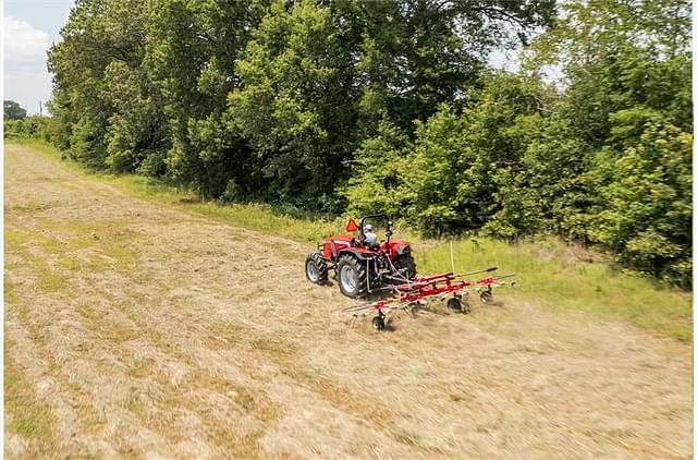 Image of Massey Ferguson TD524 equipment image 2