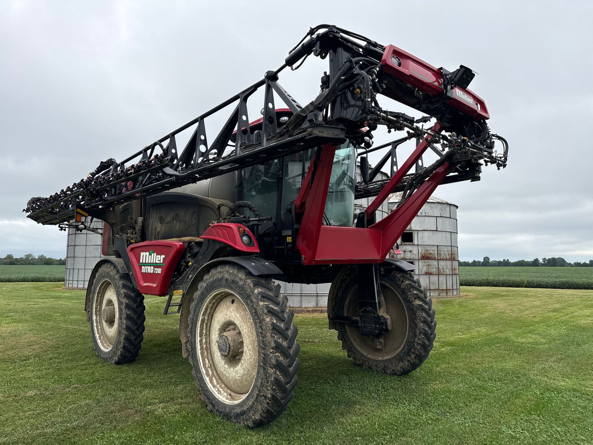 2024 Miller Nitro 7310 Equipment Image0