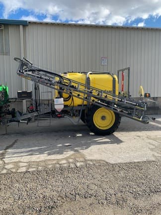 Image of Crop Care AGX750T equipment image 2