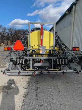 Image of Crop Care AGX750T equipment image 4