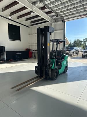 2024 Mitsubishi FGC30N Image