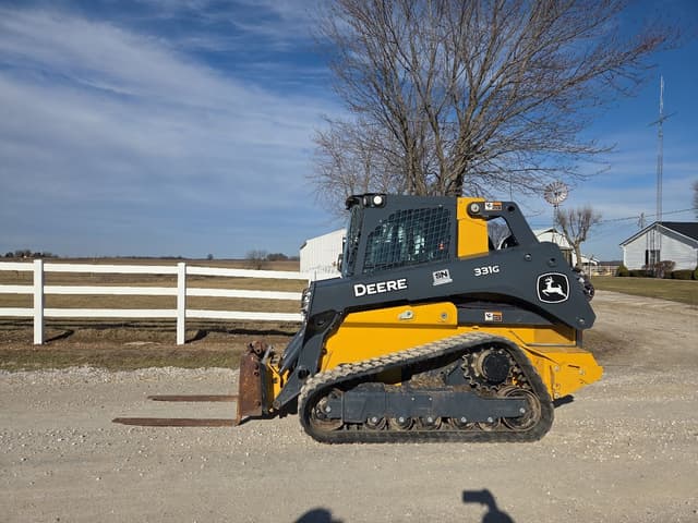 Image of John Deere 331G equipment image 4