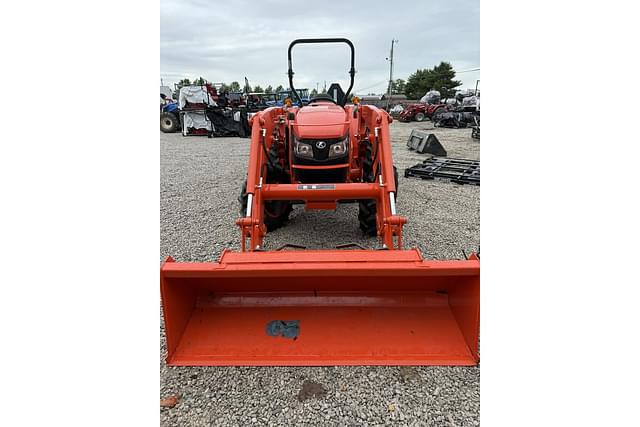 Image of Kubota MX5400HST equipment image 4