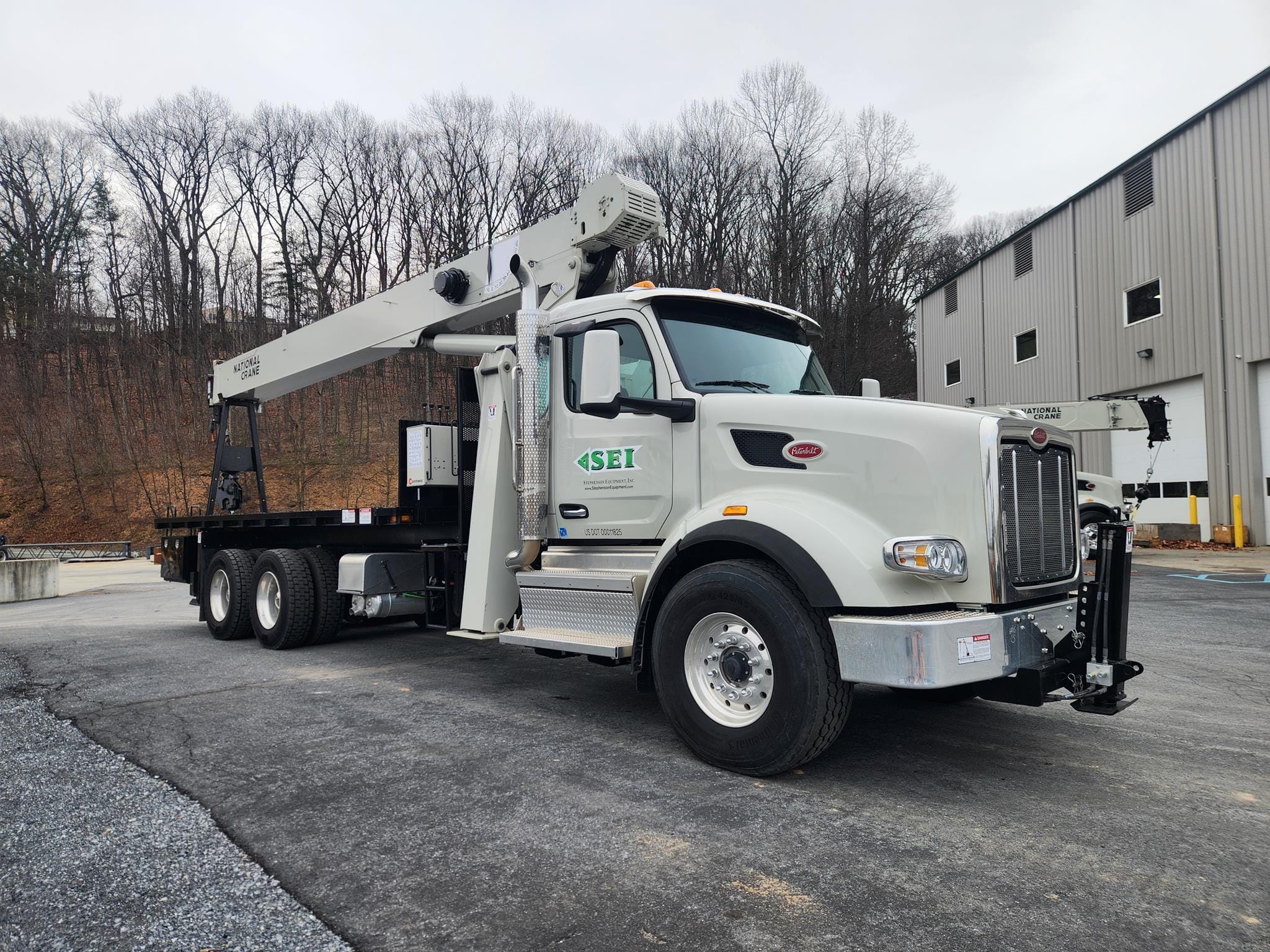 2024 National 8100D Equipment Image0