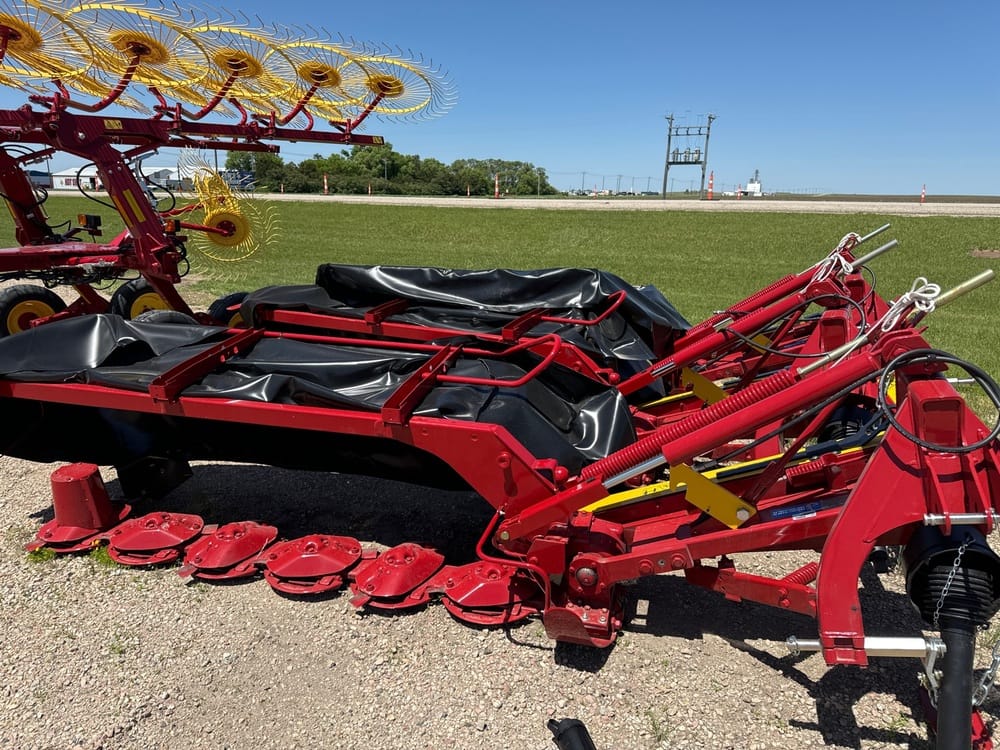 2024 New Holland Duradisc 108M Equipment Image0