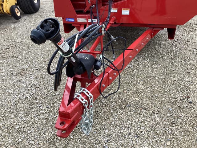 Image of New Holland 195 equipment image 4