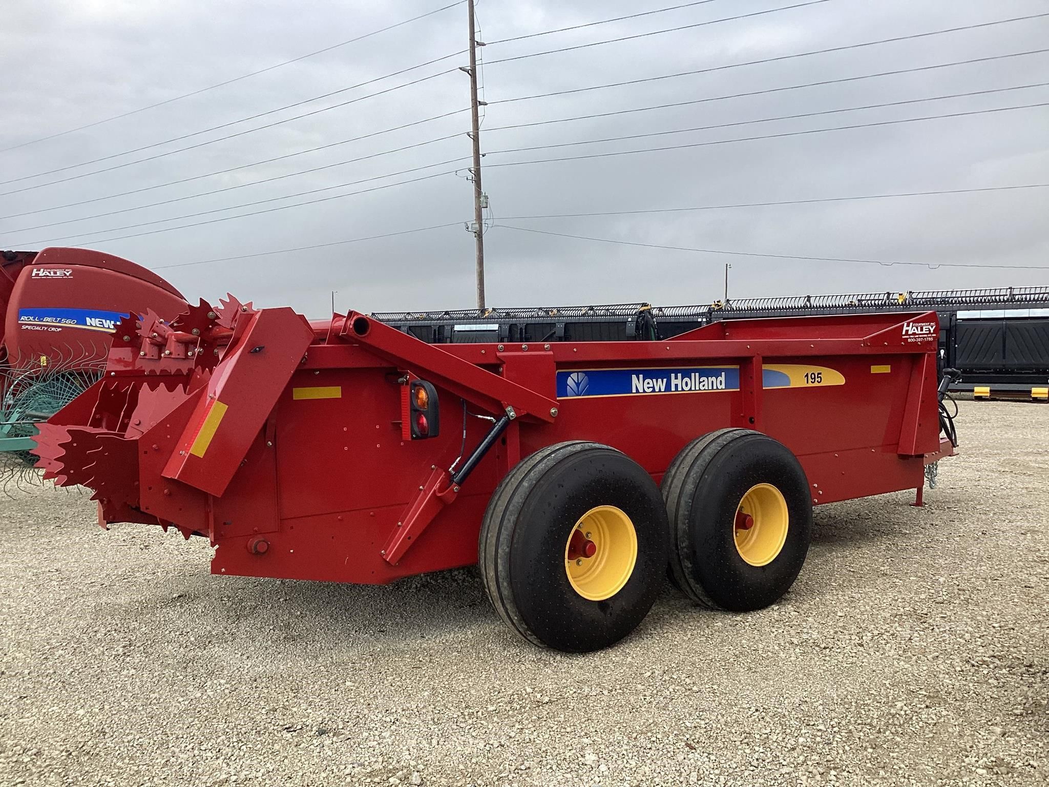 2024 New Holland 195 Equipment Image0