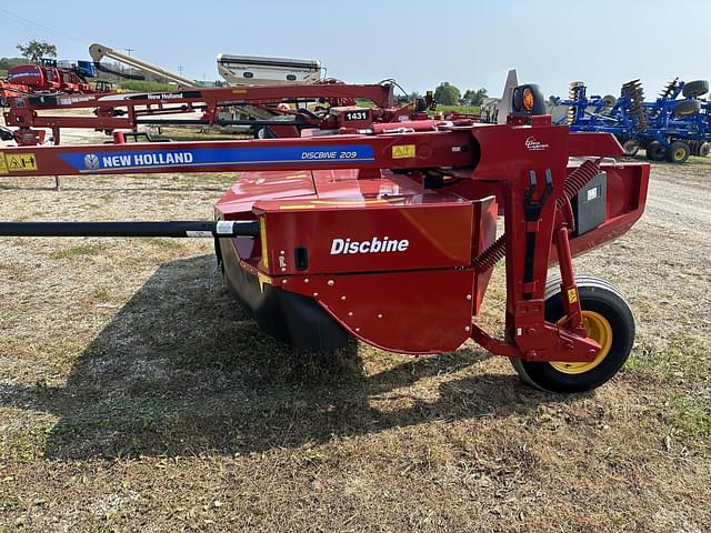 Image of New Holland Discbine 209 equipment image 2