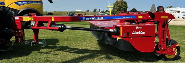 Image of New Holland 210 equipment image 1