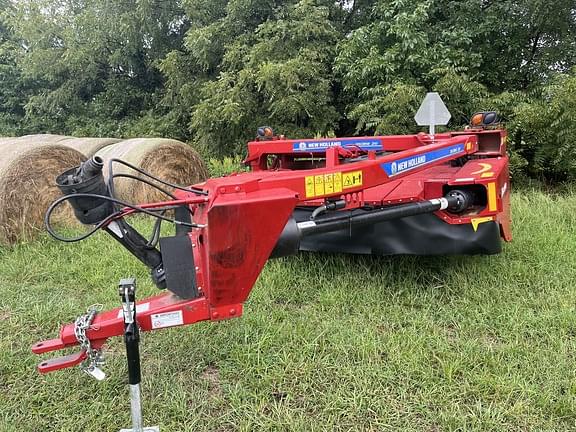 Image of New Holland 210 equipment image 2