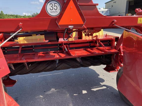 Image of New Holland Discbine 310 Plus equipment image 3