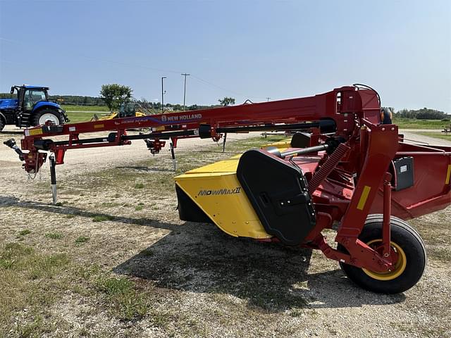 Image of New Holland 312 Plus equipment image 2