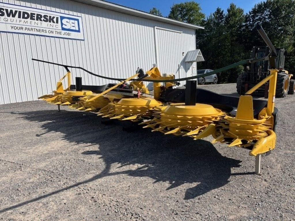 2023 New Holland 750BFI Equipment Image0