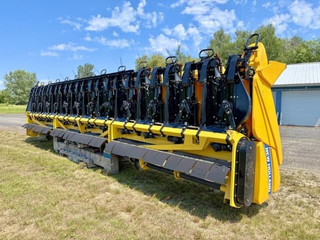 Image of New Holland 980CR equipment image 4