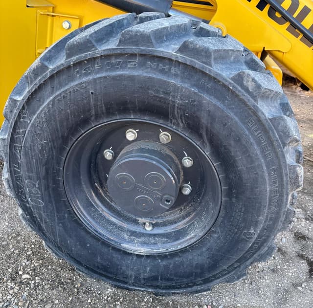 Image of New Holland B95D equipment image 4