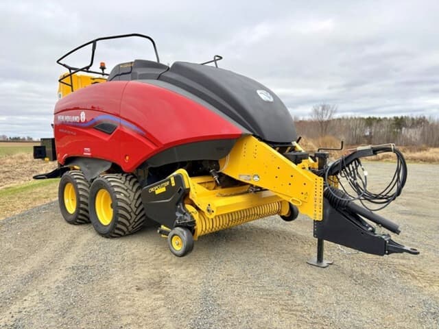 Image of New Holland Big Baler 330 Plus equipment image 1