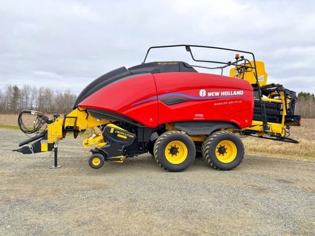 Image of New Holland Big Baler 330 Plus equipment image 4
