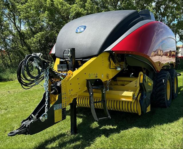 Image of New Holland Big Baler 340 Plus equipment image 1