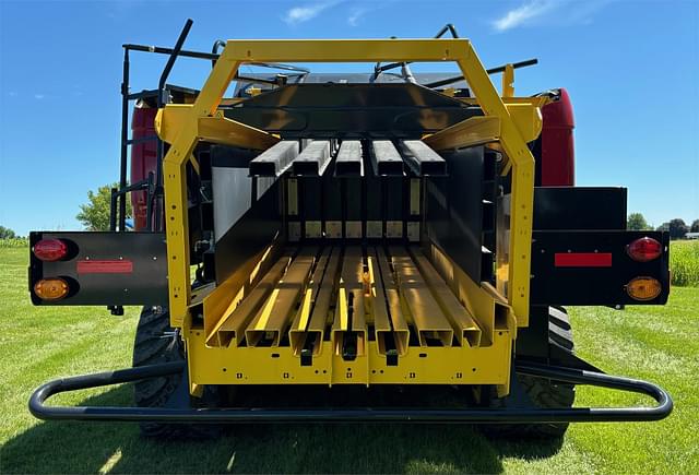 Image of New Holland Big Baler 340 Plus equipment image 4