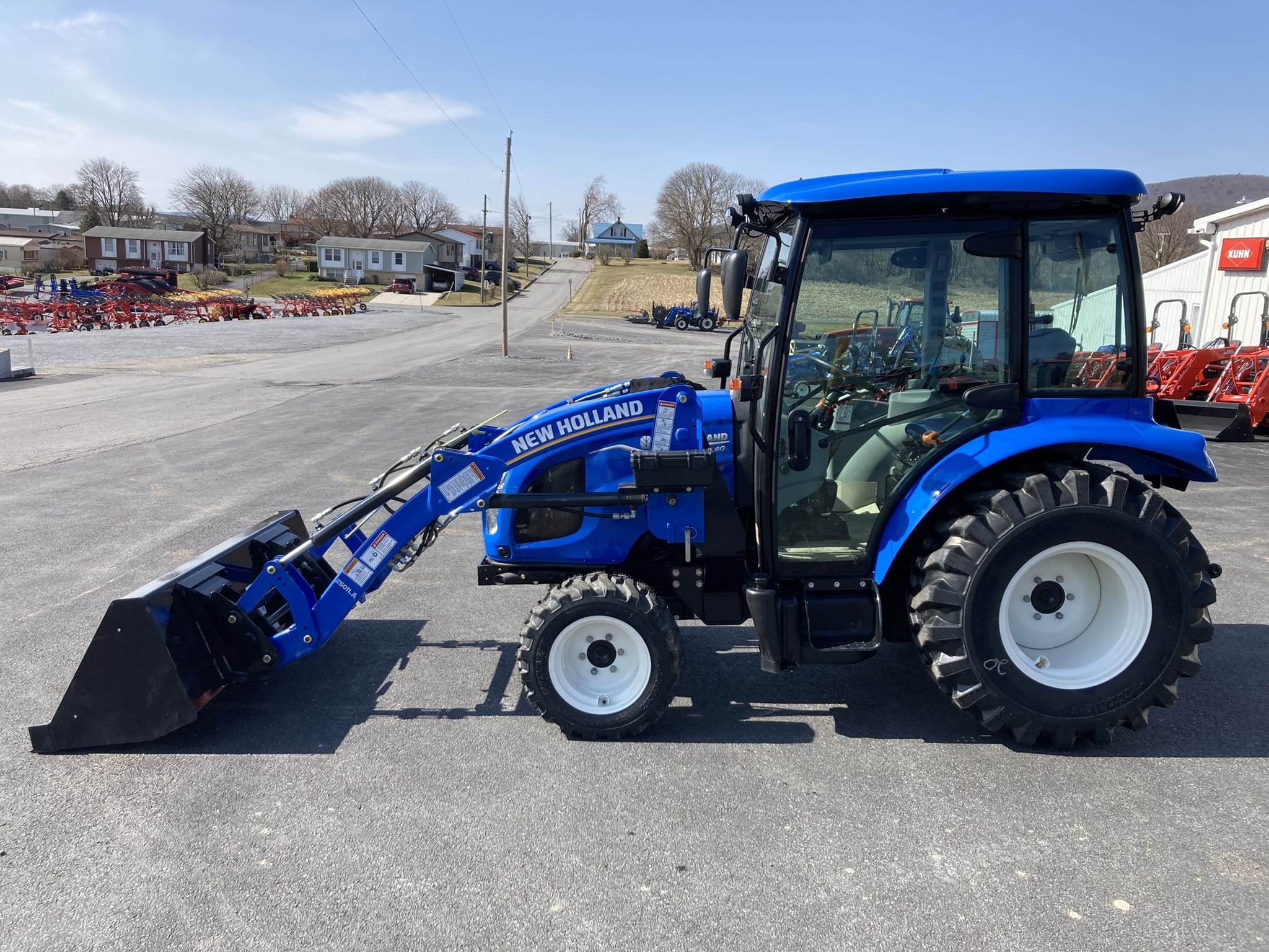 2024 New Holland Boomer 40 Equipment Image0