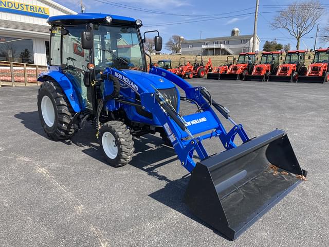 Image of New Holland Boomer 40 equipment image 2