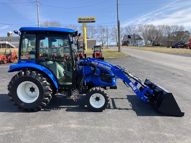 Image of New Holland Boomer 40 equipment image 3