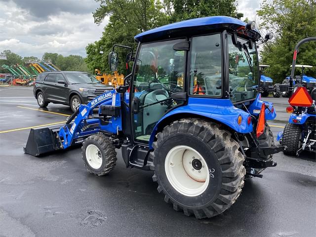 Image of New Holland Boomer 40 equipment image 3