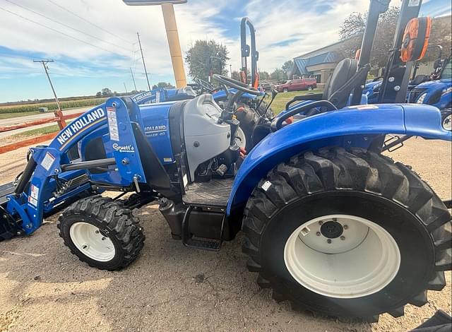 Image of New Holland Boomer 40 equipment image 1