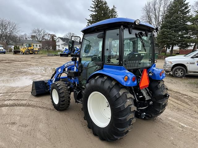 Image of New Holland Boomer 45 equipment image 2