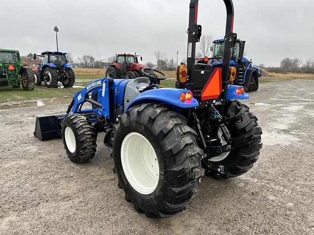 Image of New Holland Boomer 45 equipment image 2