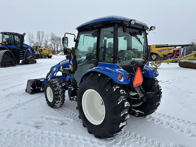 Image of New Holland Boomer 50 equipment image 2