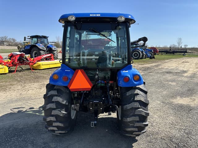 Image of New Holland Boomer 50 equipment image 3