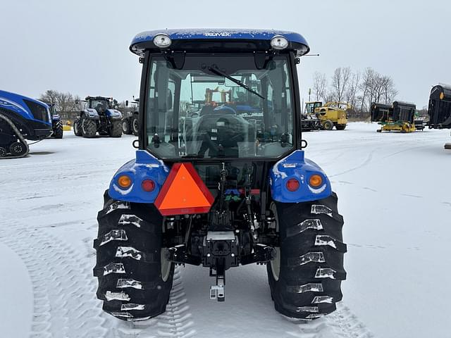 Image of New Holland Boomer 50 equipment image 3