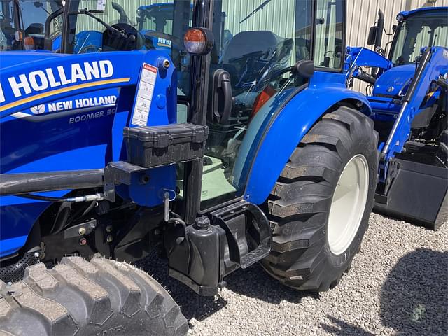 Image of New Holland Boomer 50 equipment image 1