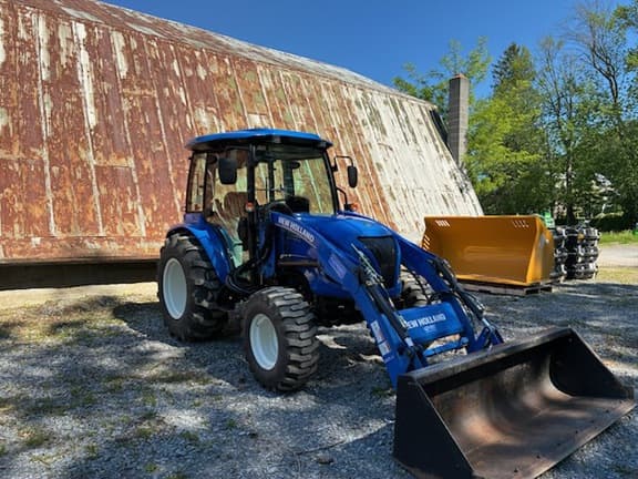 Image of New Holland Boomer 50 equipment image 1