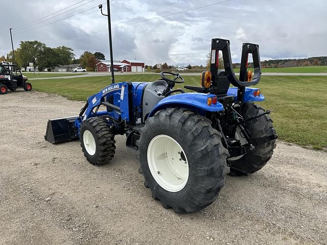 Image of New Holland Boomer 55 equipment image 2