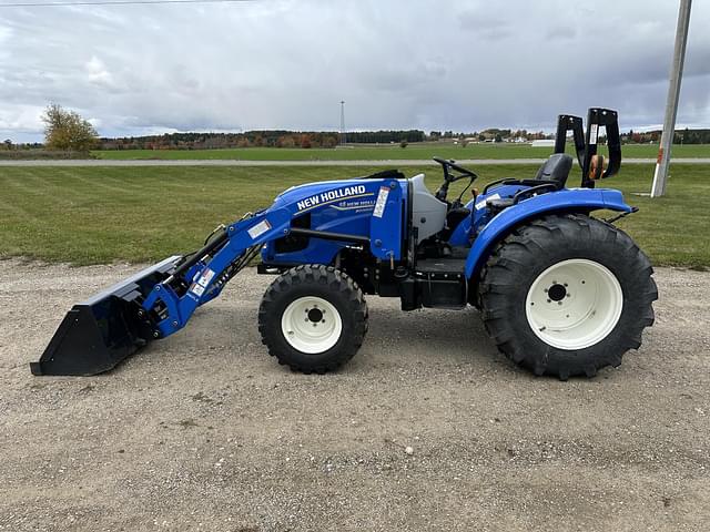 Image of New Holland Boomer 55 equipment image 1