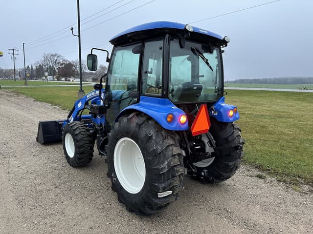 Image of New Holland Boomer 55 equipment image 2