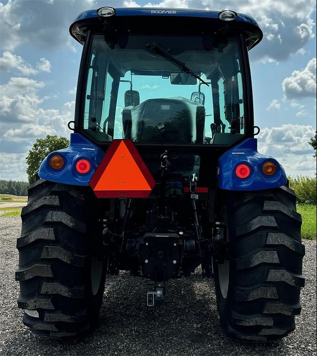 Image of New Holland Boomer 55 equipment image 3