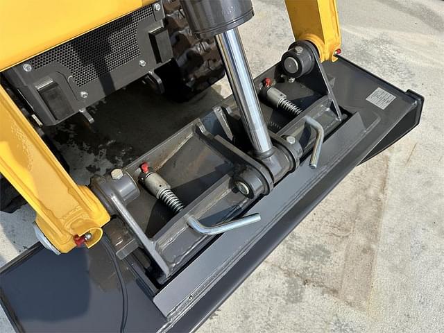 Image of New Holland C314 equipment image 3