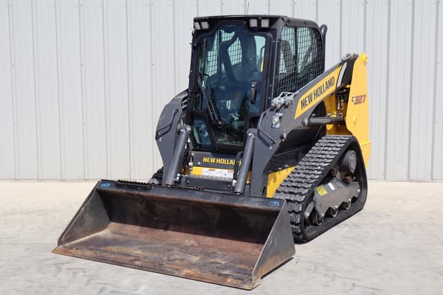 Image of New Holland C327 equipment image 4