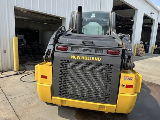 Image of New Holland C330 equipment image 1