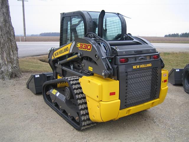 Image of New Holland C330 equipment image 2