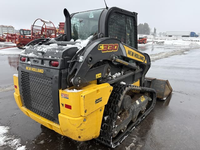 Image of New Holland C330 equipment image 3